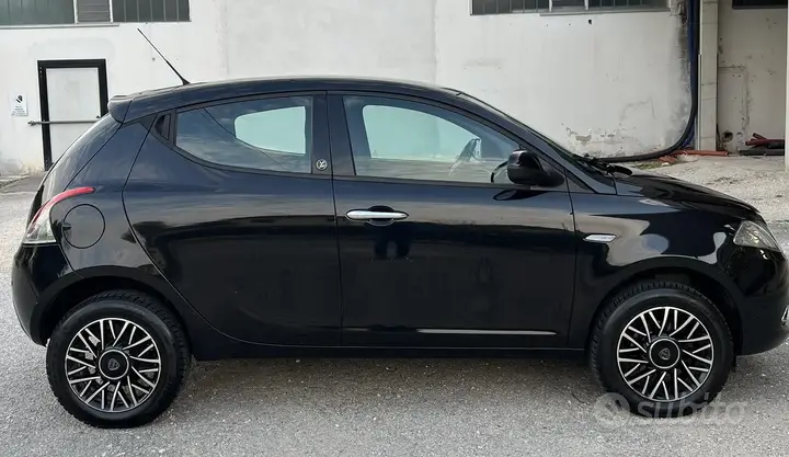 Lancia Ypsilon 2016 photo 5
