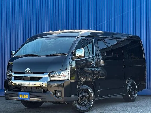 Toyota Hiace Van 2026 photo 3