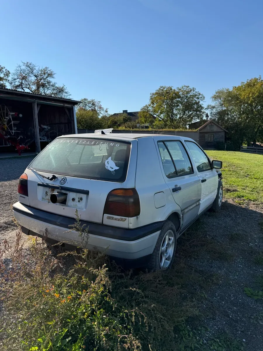 Volkswagen Golf 1996 photo 3