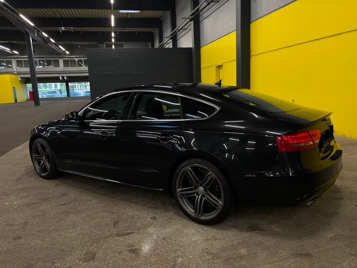 Audi A5 2009 photo 3