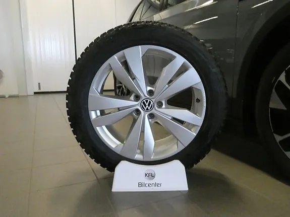 Volkswagen Id.4 2022 photo 2