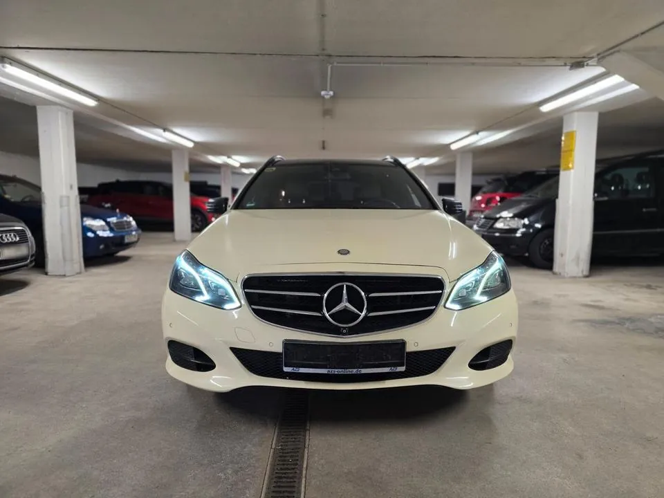 Mercedes-Benz E 220 Bluetec
