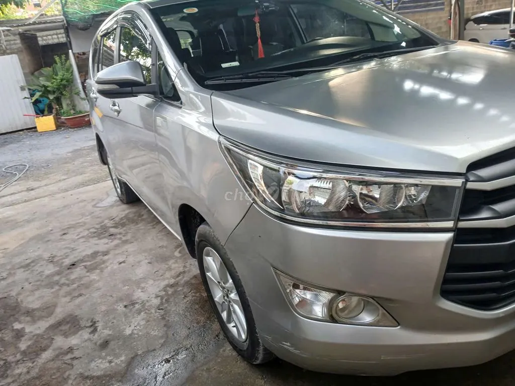 Toyota Innova 2017 photo 3