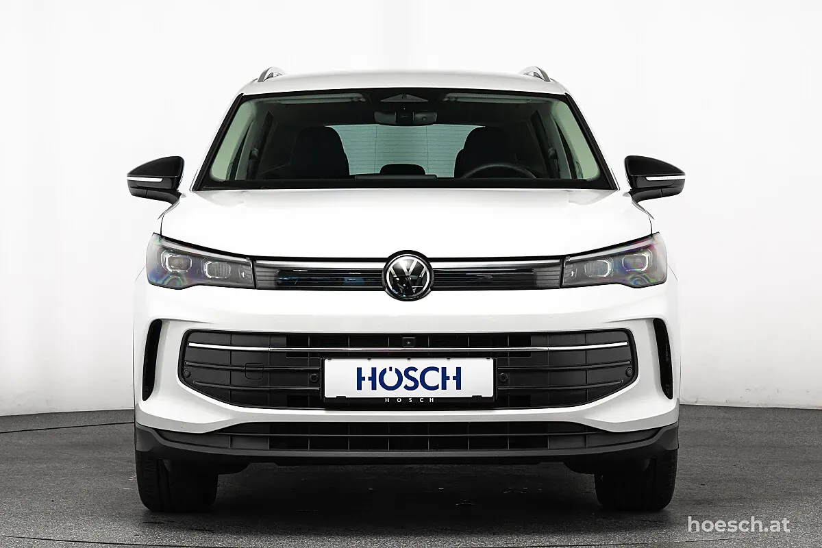 Volkswagen Tiguan 2025 photo 2