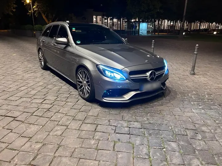 Mercedes-Benz C63 Amg