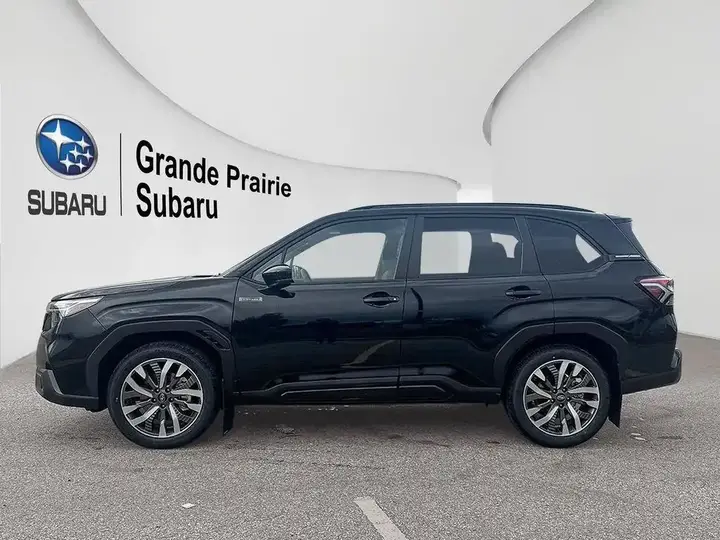 Subaru Forester 2026 photo 2