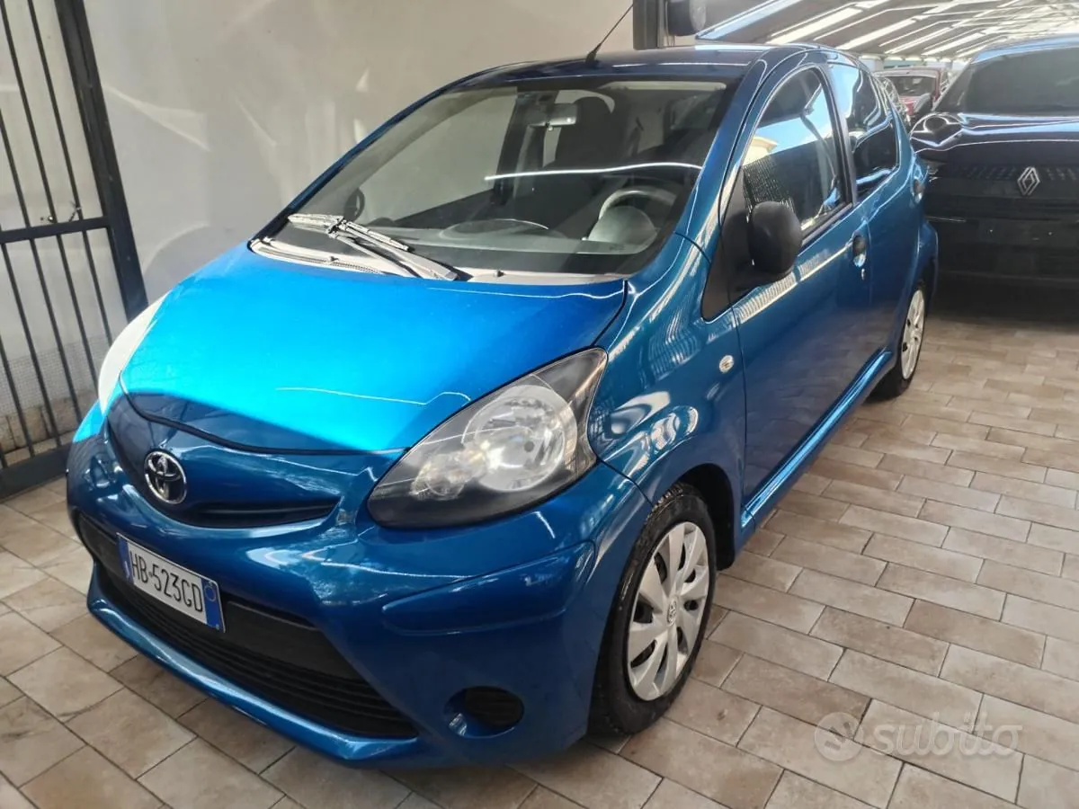 Toyota Aygo 2012 photo 2