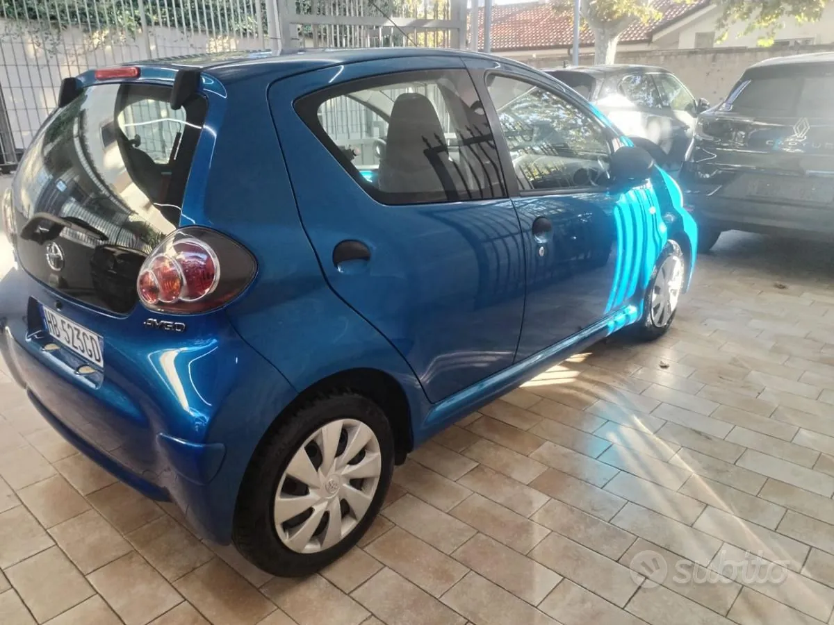 Toyota Aygo 2012 photo 5