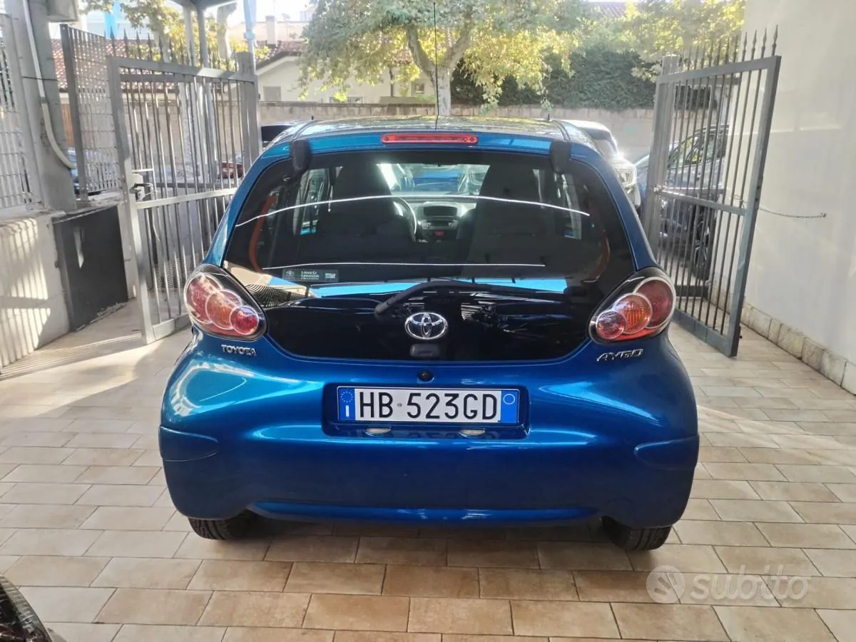 Toyota Aygo 2012 photo 4