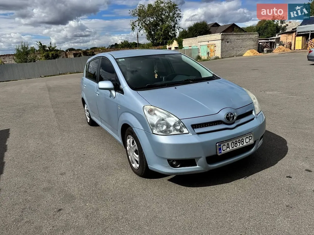 Toyota Corolla Verso 2006 photo 2