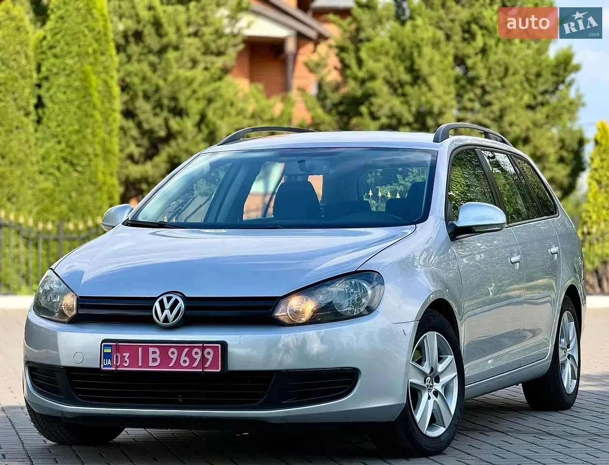 Volkswagen Golf 2011 photo 2