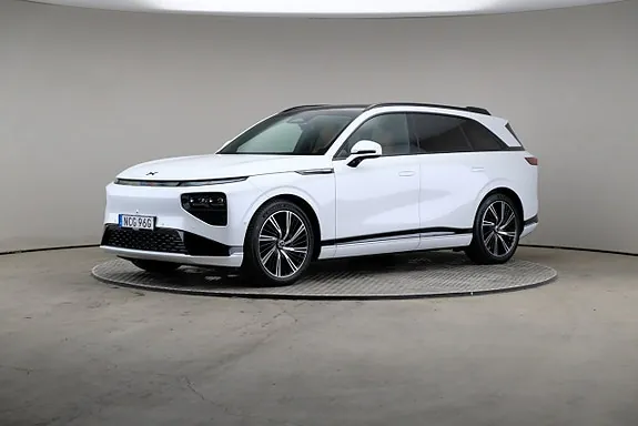 Xpeng G9