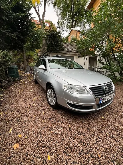Volkswagen Passat 2010 photo 2