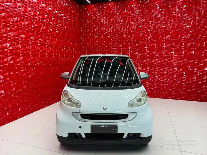 Smart Fortwo 2009 photo 2