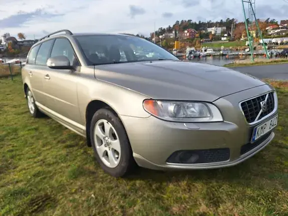 Volvo V70 2009 photo 3