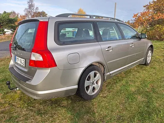 Volvo V70 2009 photo 4