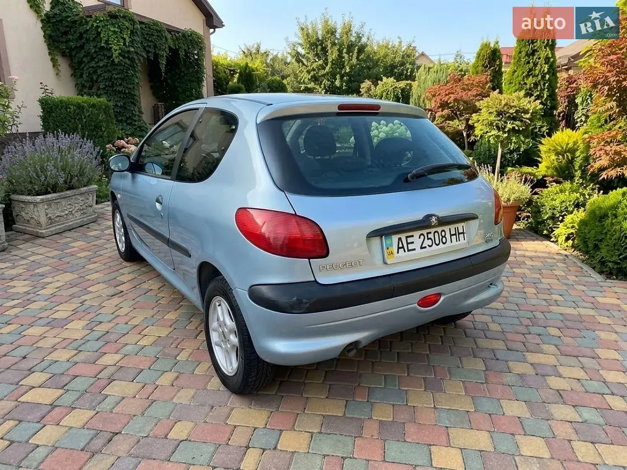 Peugeot 206 2001 photo 2