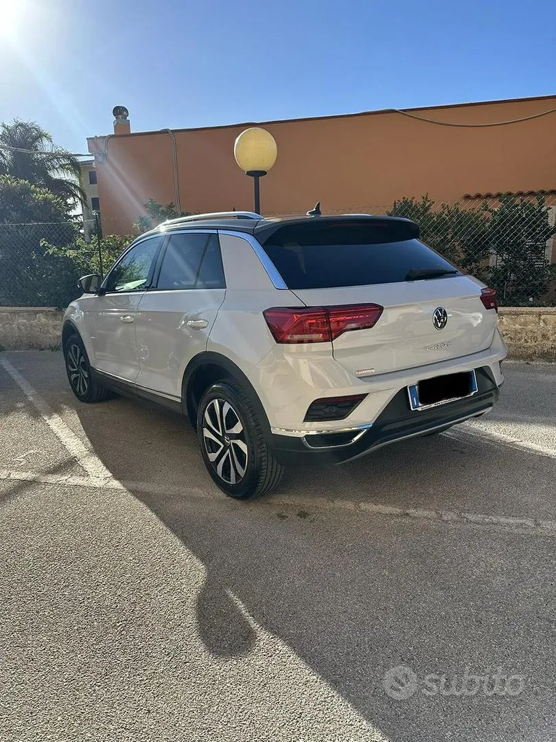 Volkswagen T-Roc 2022 photo 3