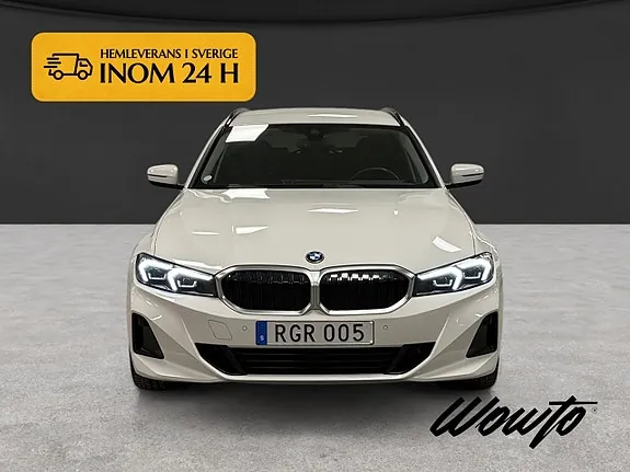 BMW 330E 2023 photo 2