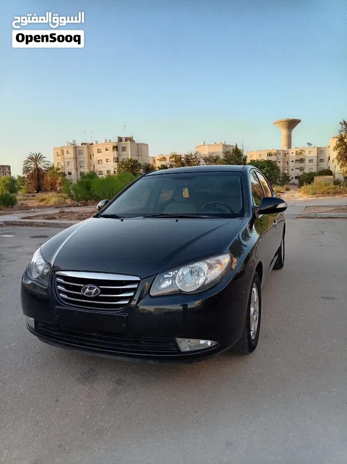Hyundai Avante 2010 photo 2