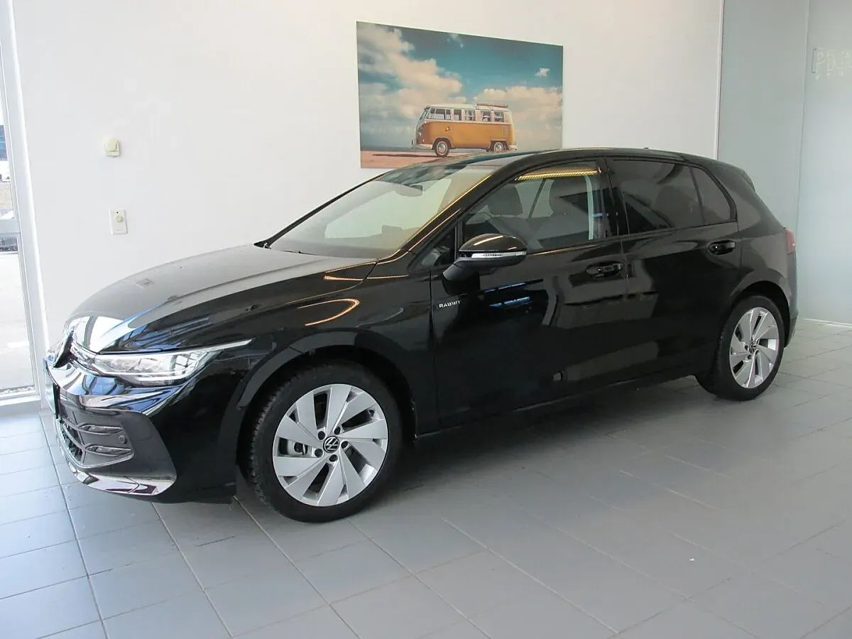 Volkswagen Golf 2026 photo 2