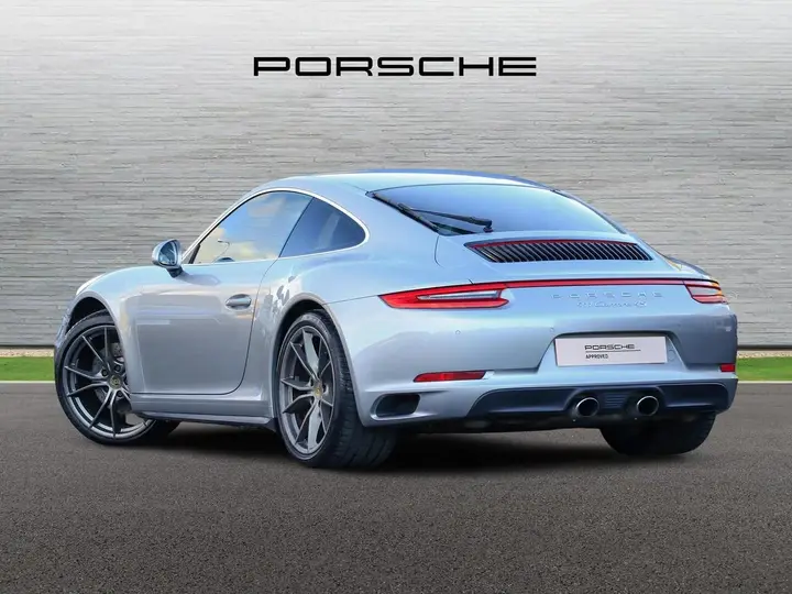 Porsche 911 2017 photo 2