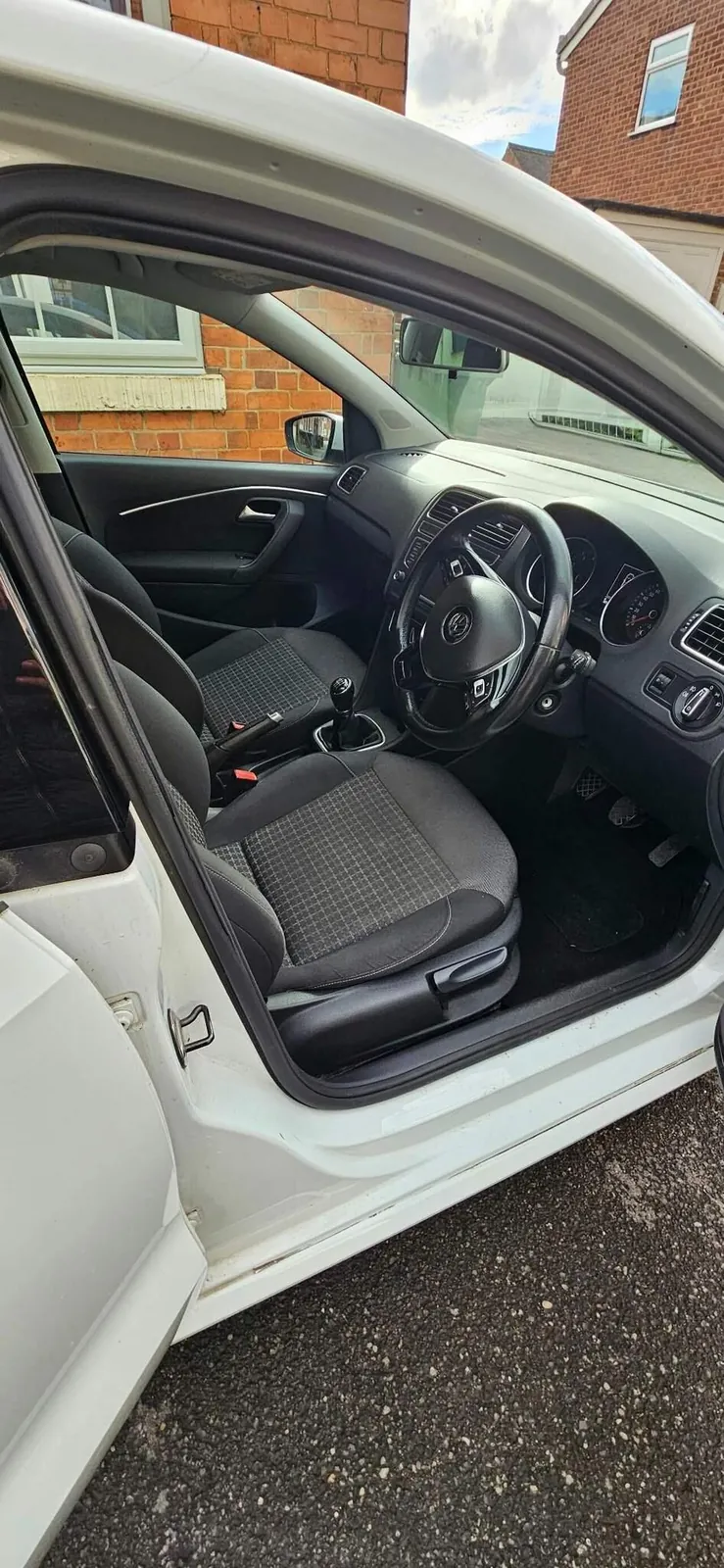 Volkswagen Polo 2014 photo 3