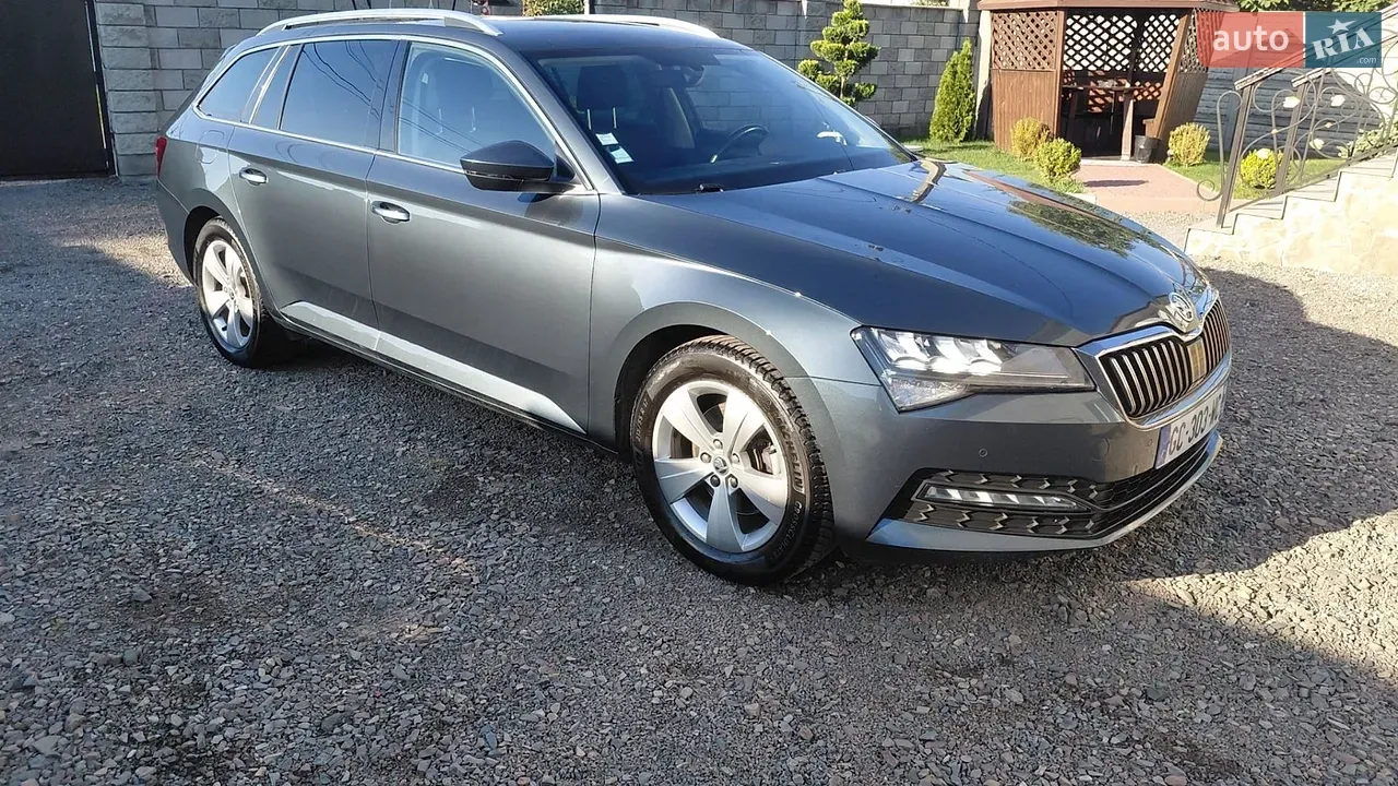 Skoda Superb 2021 photo 4