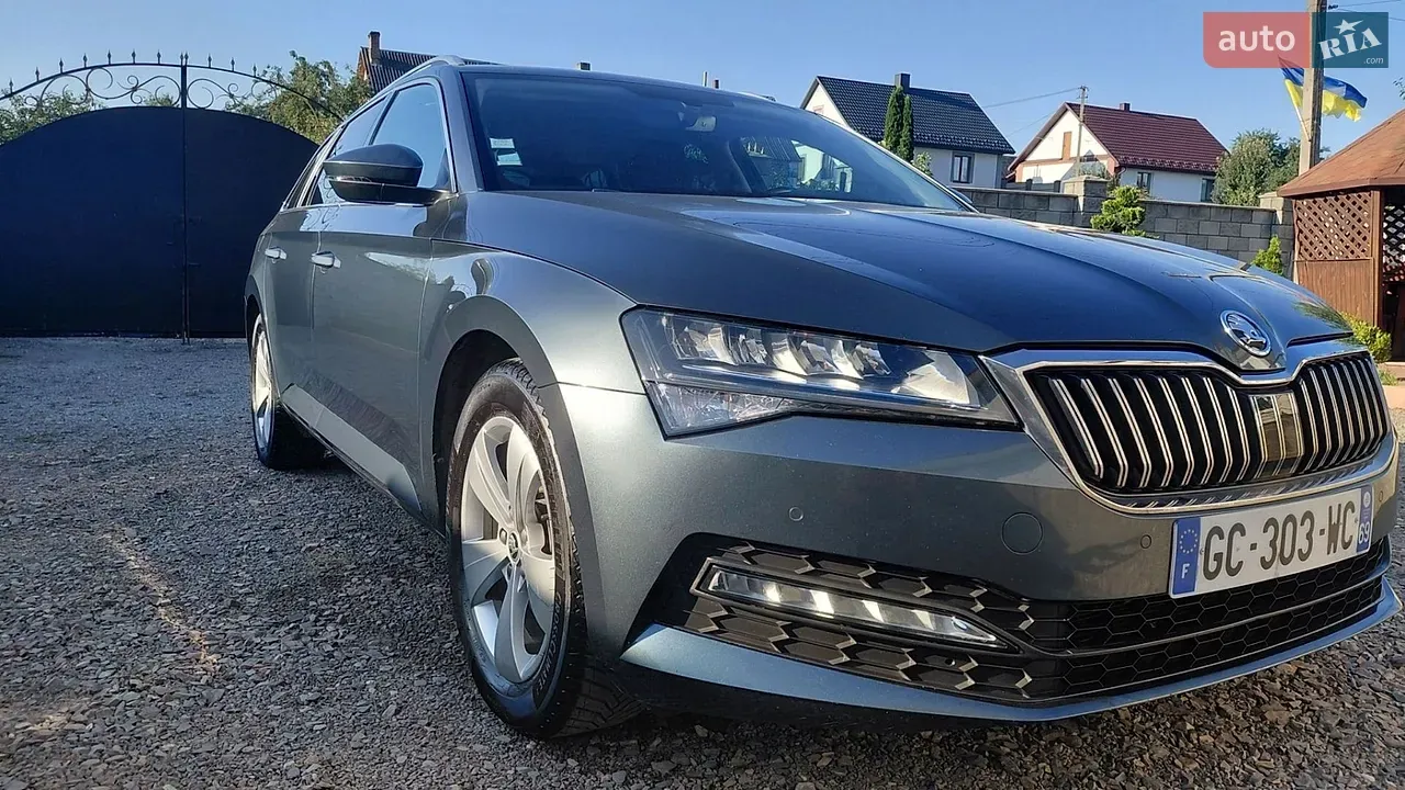 Skoda Superb 2021 photo 3