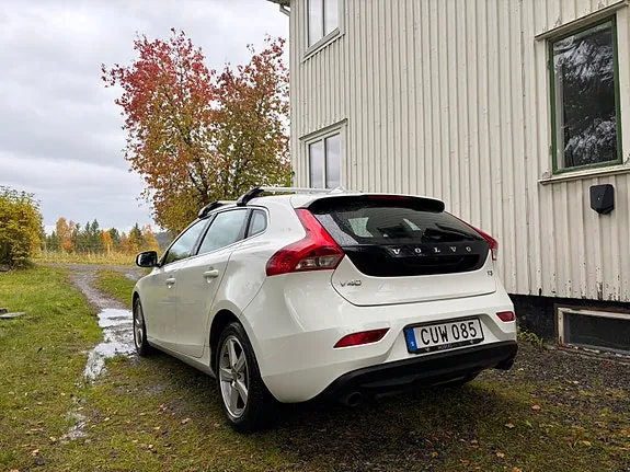 Volvo V40 2015 photo 3