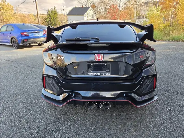 Honda Civic Type R 2018 photo 4