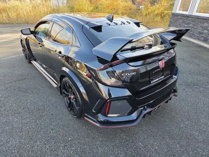 Honda Civic Type R 2018 photo 3