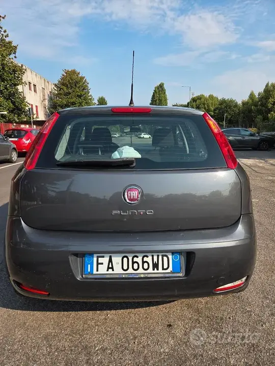 Fiat Punto 2015 photo 5