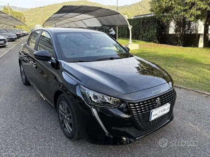 Peugeot 208 2022 photo 3