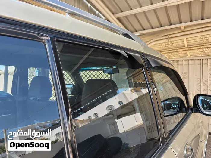 Mitsubishi Pajero 2011 photo 3