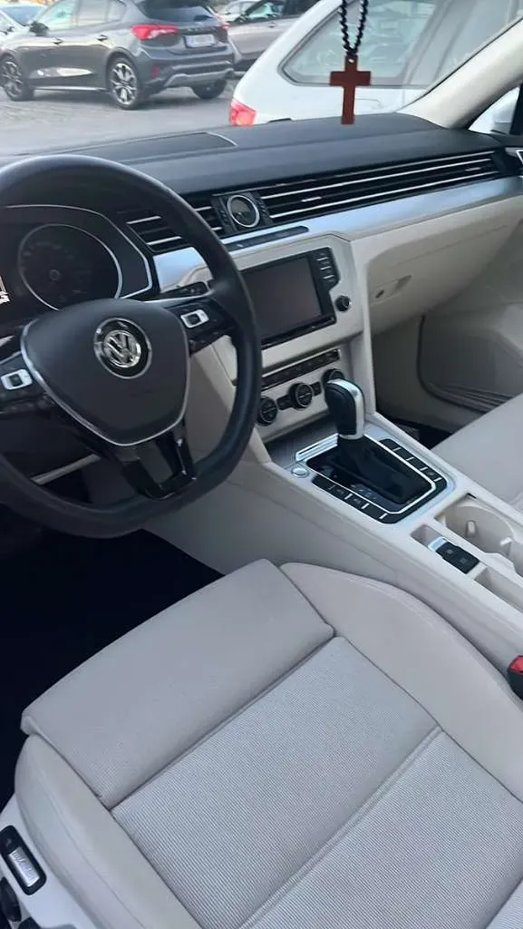 Volkswagen Passat 2016 photo 2