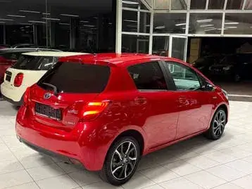 Toyota Yaris 2017 photo 3