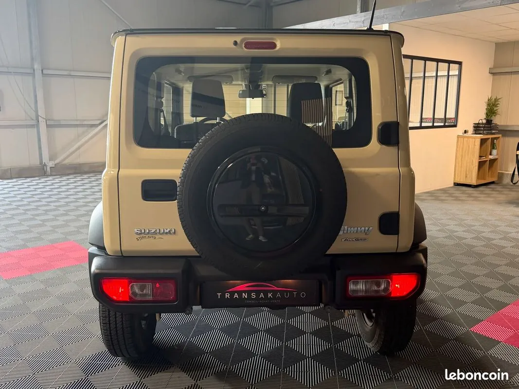 Suzuki Jimny 2021 photo 4