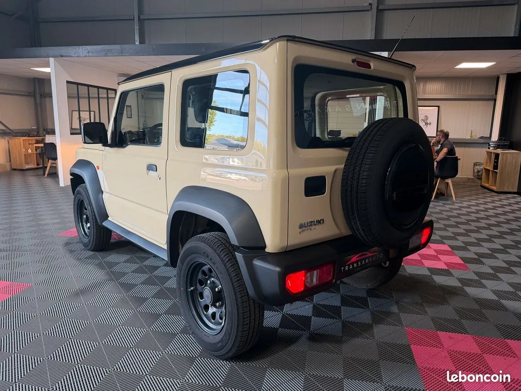Suzuki Jimny 2021 photo 3
