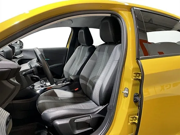 Peugeot 208 2022 photo 4