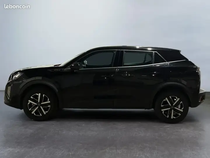 Peugeot 2008 2025 photo 2