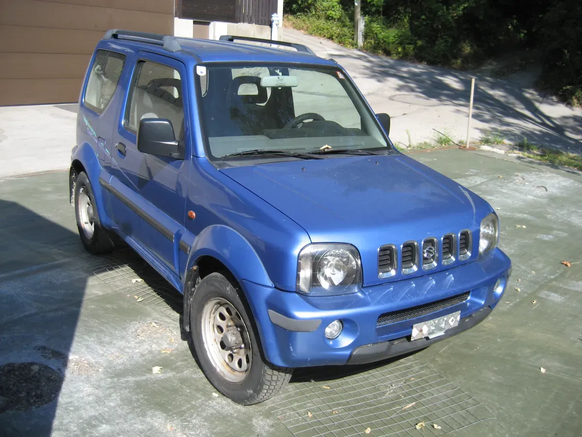 Suzuki Jimny 2000 photo 2