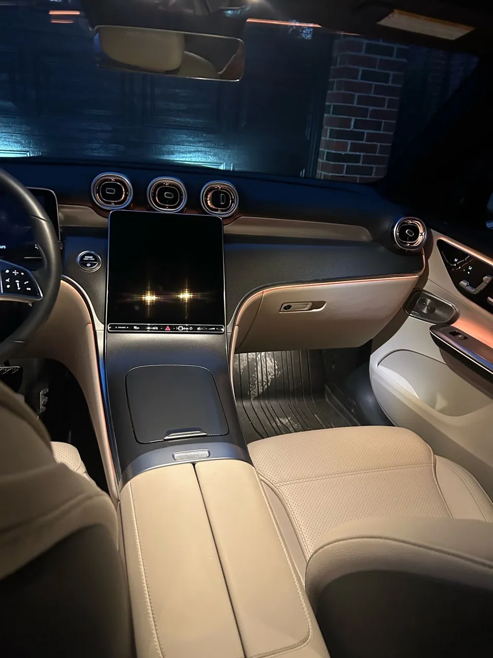 Mercedes-Benz Glc300 2026 photo 5