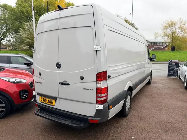 Mercedes-Benz Sprinter 2015 photo 5
