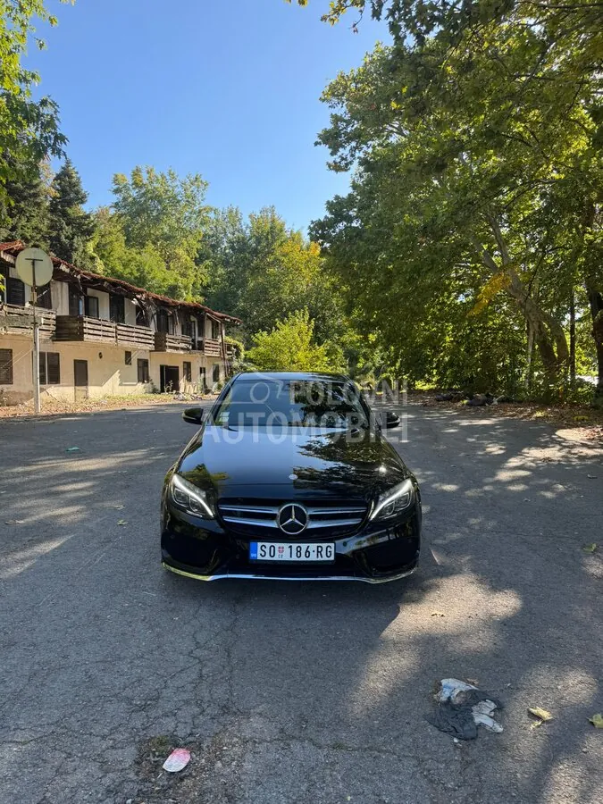 Mercedes-Benz C 220 2015 photo 2