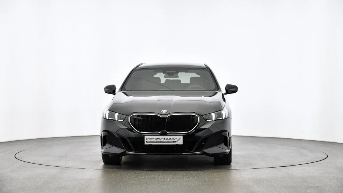 BMW 5 Series 2025 photo 2
