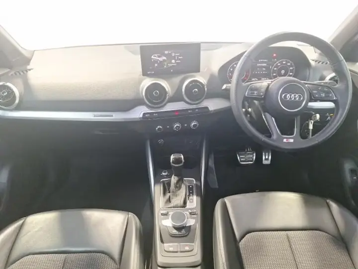Audi Q2 2023 photo 3