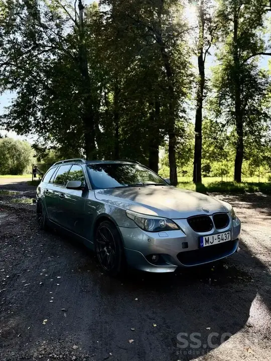 BMW 530