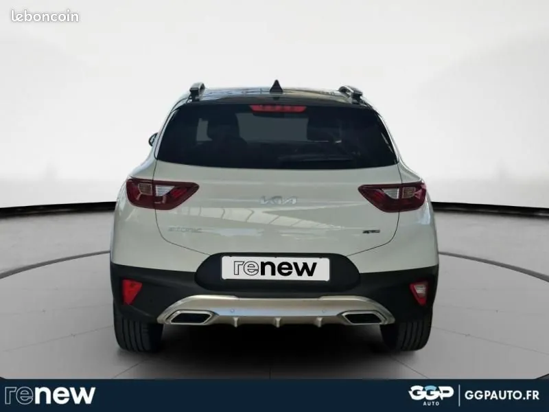 Kia Stonic 2023 photo 4