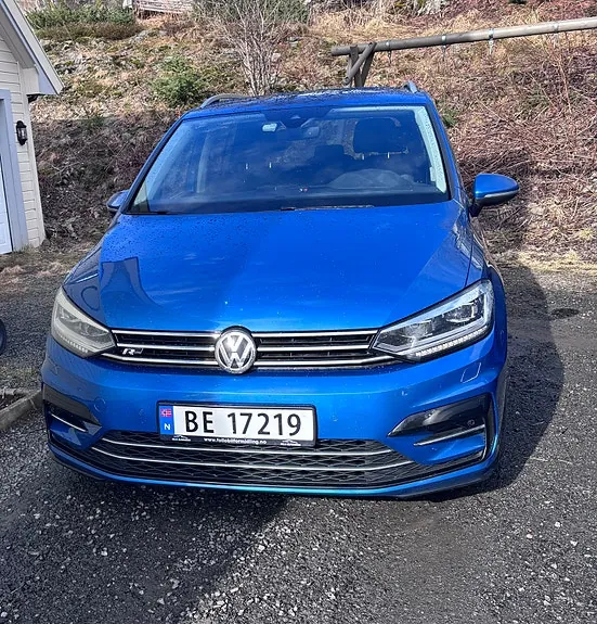 Volkswagen Touran 2018 photo 2
